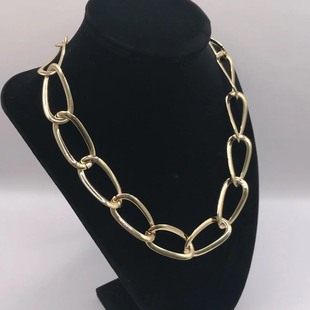 Gold-Tone Large Chain Links Necklace - Picture 3 of 8